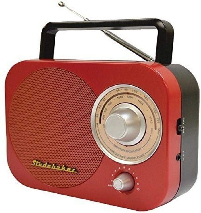 best gift for grandpa - Portable AM/FM Radio in Red