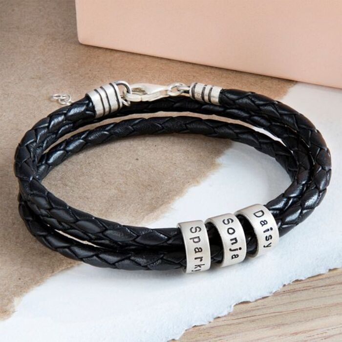 String bracelet: cool gift idea for brother who has everything