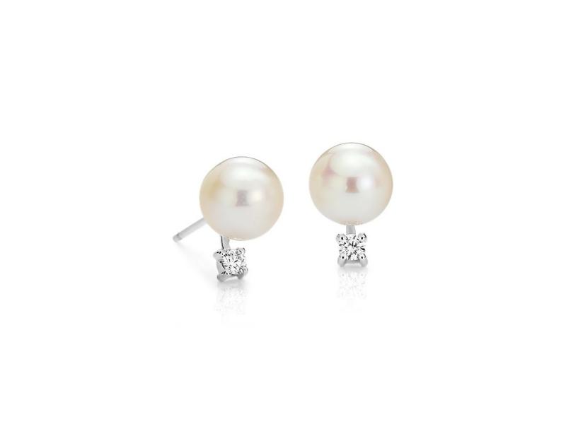 Diamond And Cultured Pearl Earring