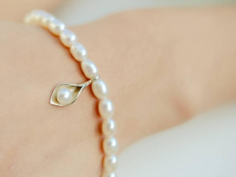 Calla Lily Pearl Bracelet for the 46th anniversary gift for wife