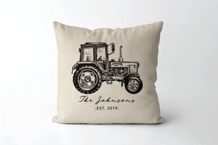 Винтажная тракторная подушка: хорошие подарки для пап-фермеров