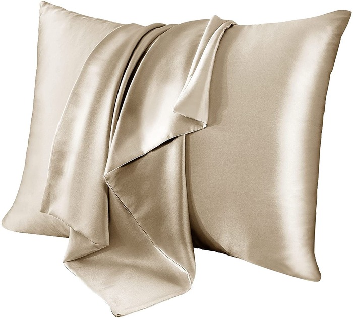 luxury engagement gift ideas - Silk Pillowcase