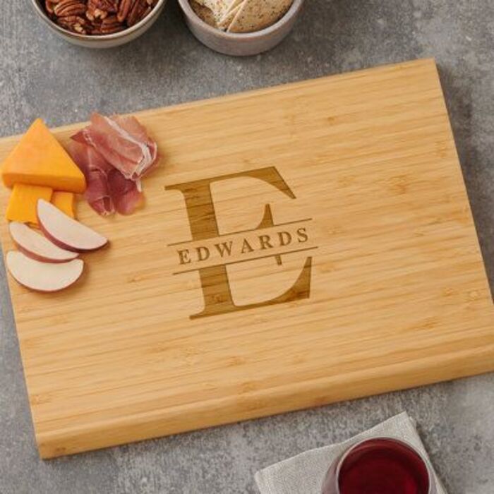 Bamboo cutting board: best gifts for step dad