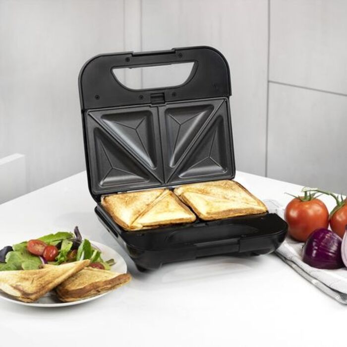 Sandwich maker for step father