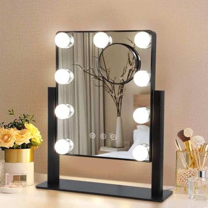 Vanity makeup mirror for friend women