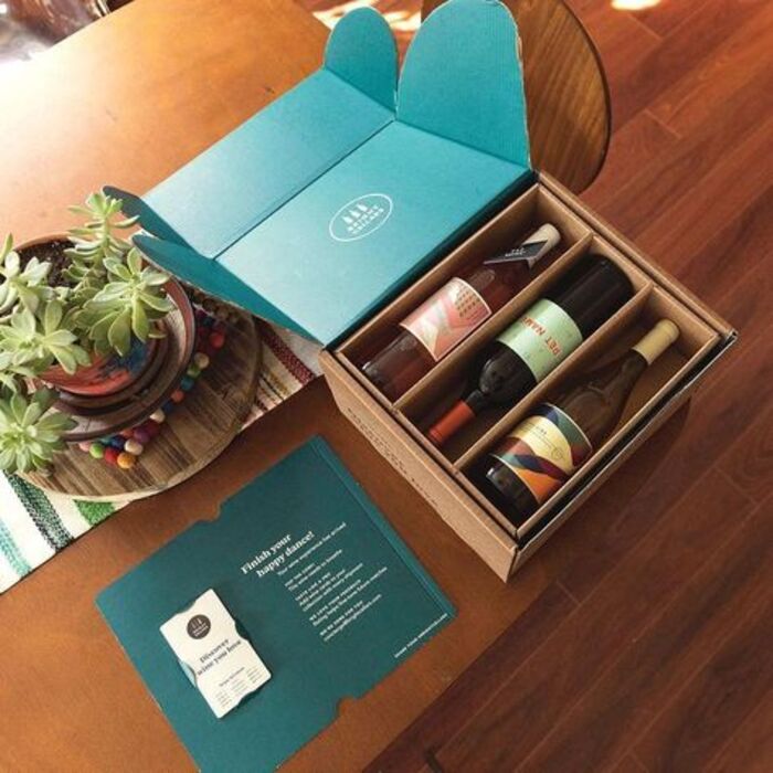 Monthly wine subscription: cool gifts for friends women