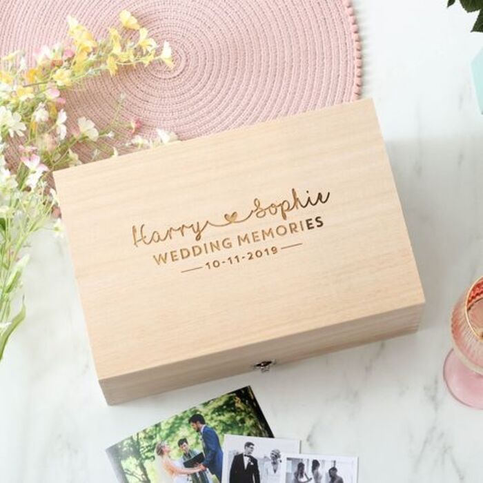 Sentimental wedding keepsake box