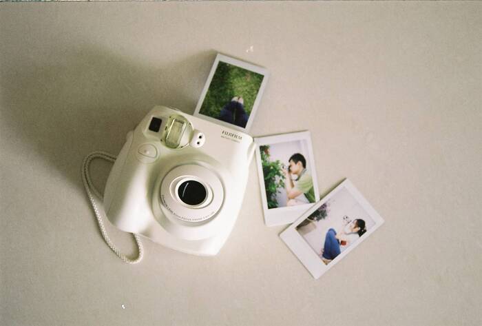 Last Minute Engagement Gift Ideas - Instant Camera