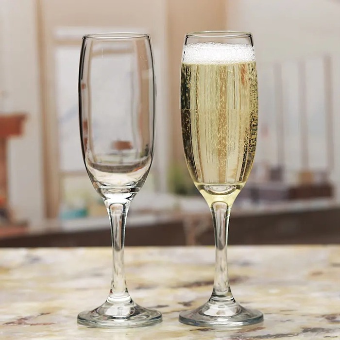 Crystal flutes: good wedding gift ideas for grandparents