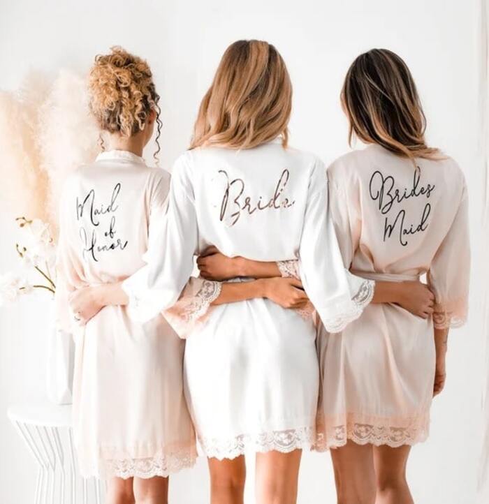 Silk wedding robe: classy bachelorette party gifts for bride