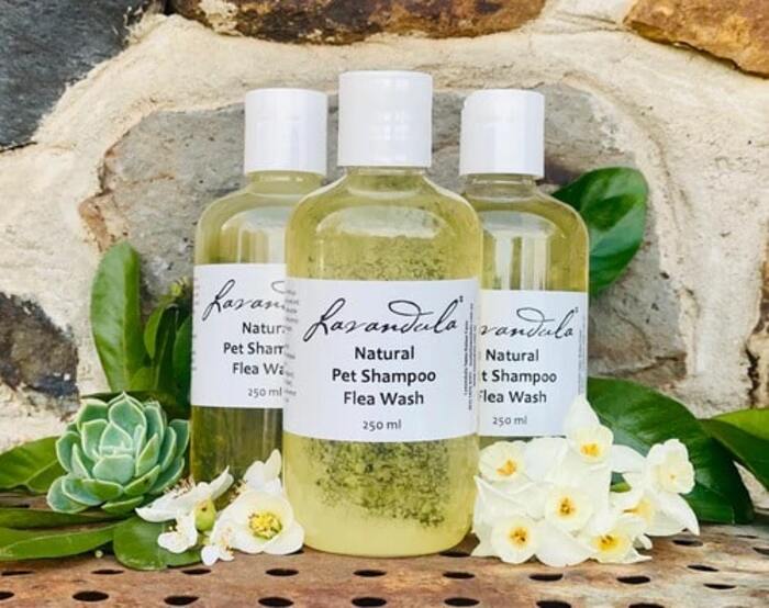 Massage and bathing oil for bride-to-be