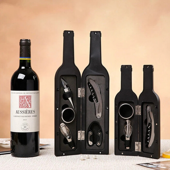 Wine Bottle Accessories Gift Set