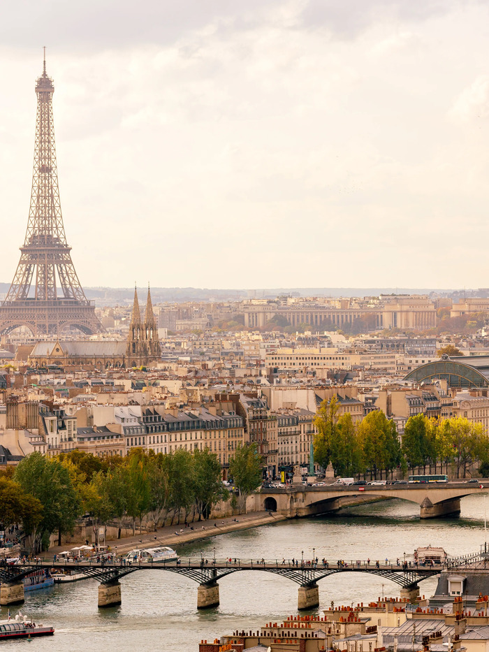 Best Destination Bachelorette Party - Paris