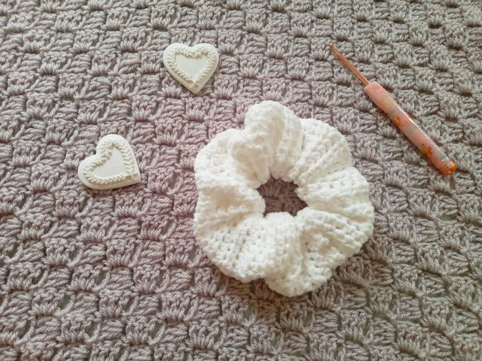 Crochet Scrunchies - DIY Bridal Shower Gifts 