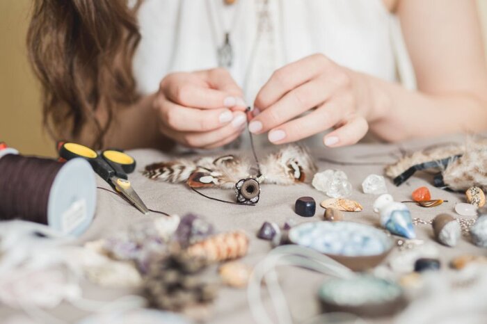 Make Jewelry Together 