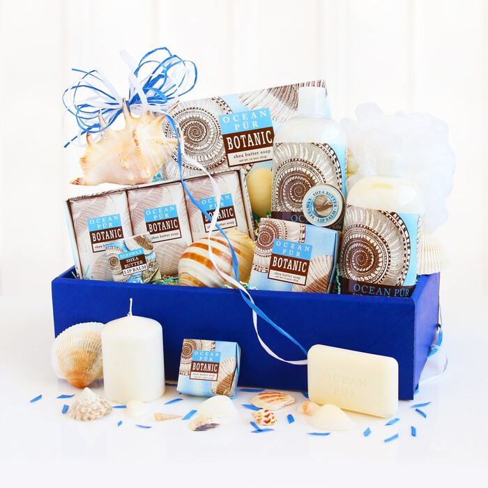 36 Best Gift Baskets For Elderly Women She Will Appreciate