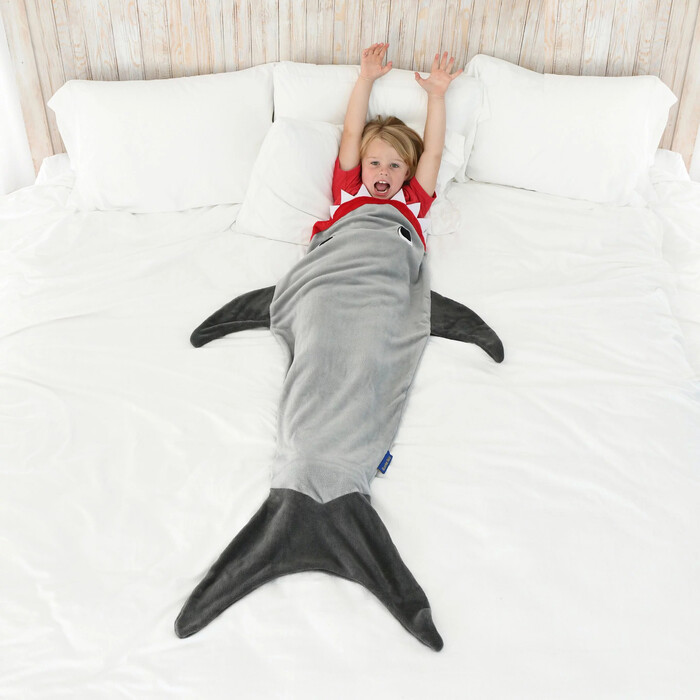 Shark blanket for boys: shark gifts for boys