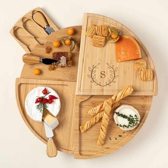 Christmas gift ideas for mom - Personalized Compact Swivel Cheese Board
