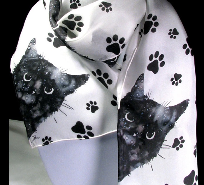 Cat Scarf - gift ideas for cat lovers