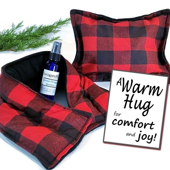 https://images.ohcanvas.com/ohcanvas_com/2022/10/27211601/Christmas-gift-ideas-for-grandma-27-warm_hug_christmas_gift_set_gran.jpg