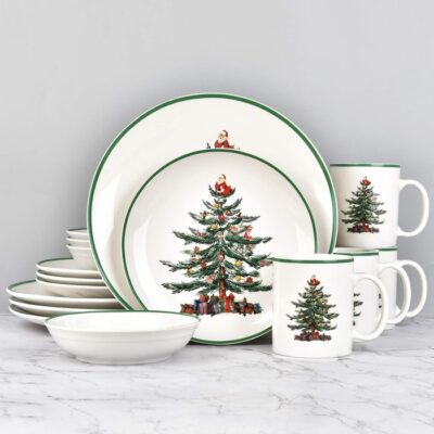 Christmas gift ideas for grandma - Christmas Tree Dinnerware Set