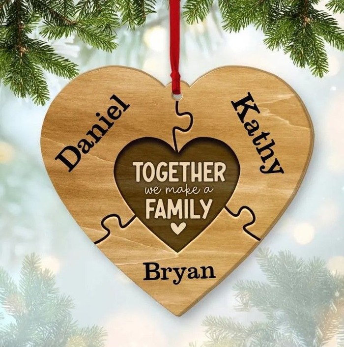 Rounded Wooden Family Logo - Gifts For Sister On Christmas