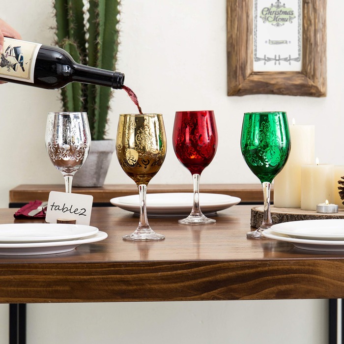 Christmas gifts for sister-in-law - Colored Wine Glass Set