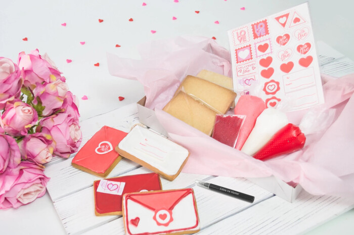 DIY Love Letter Cookies - DIY christmas gifts for boyfriend