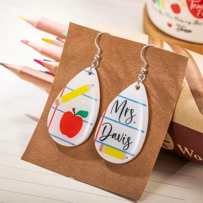 Customized Teacher Jewelry - teacher easter gifts ideas