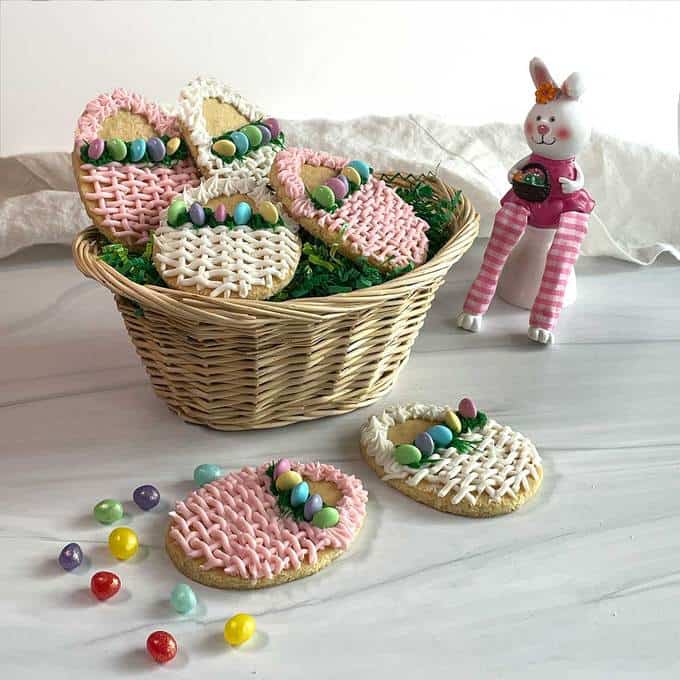 Sugar cookies for Easter - teacher easter gifts