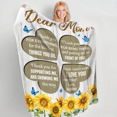 Thoughtful Mother's Day Gift For Mom From Daughter Custom Mom Blanket Gift 01