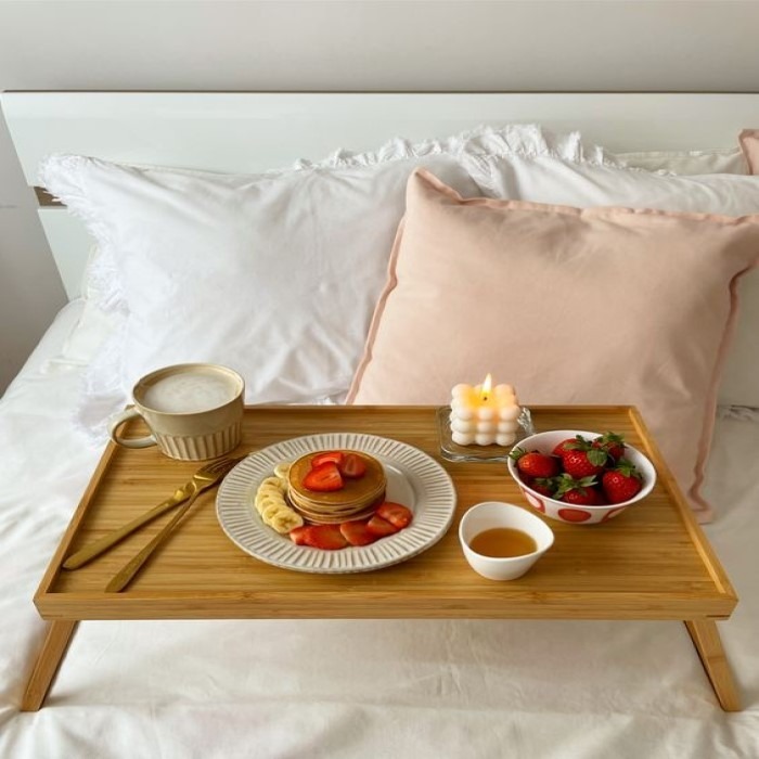 40th birthday ideas for a woman - A Tray For Breakfast In Bed