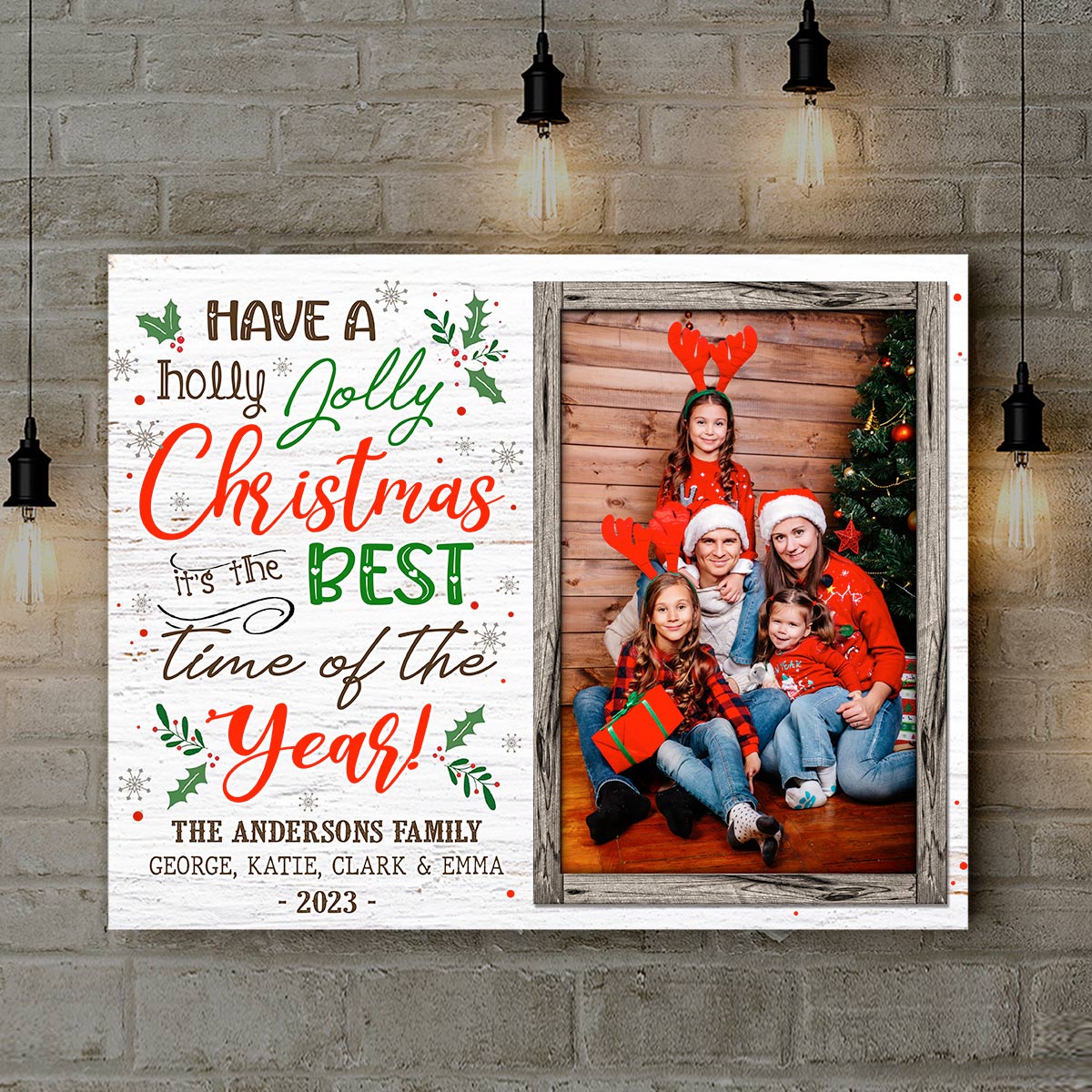 https://images.ohcanvas.com/ohcanvas_com/2023/11/09013952/personalized-christmas-family-canvas-print-xmas-photo-gift-ideas-04.jpg