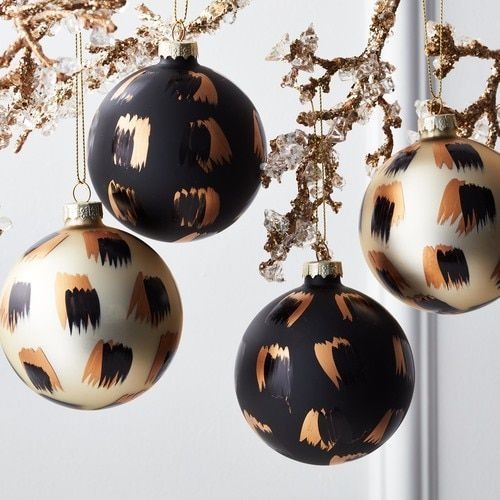 Brush Stroke Ornaments - Christmas decor ideas