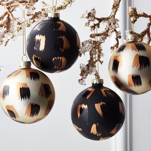 Brush Stroke Ornaments - Christmas Decor Ideas