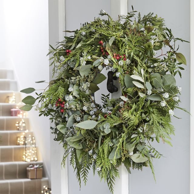 Fresh And Free-Flowing - Christmas holiday decor
