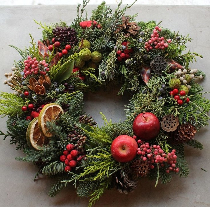 Fruitful Arrangement - Christmas Decor Ideas 