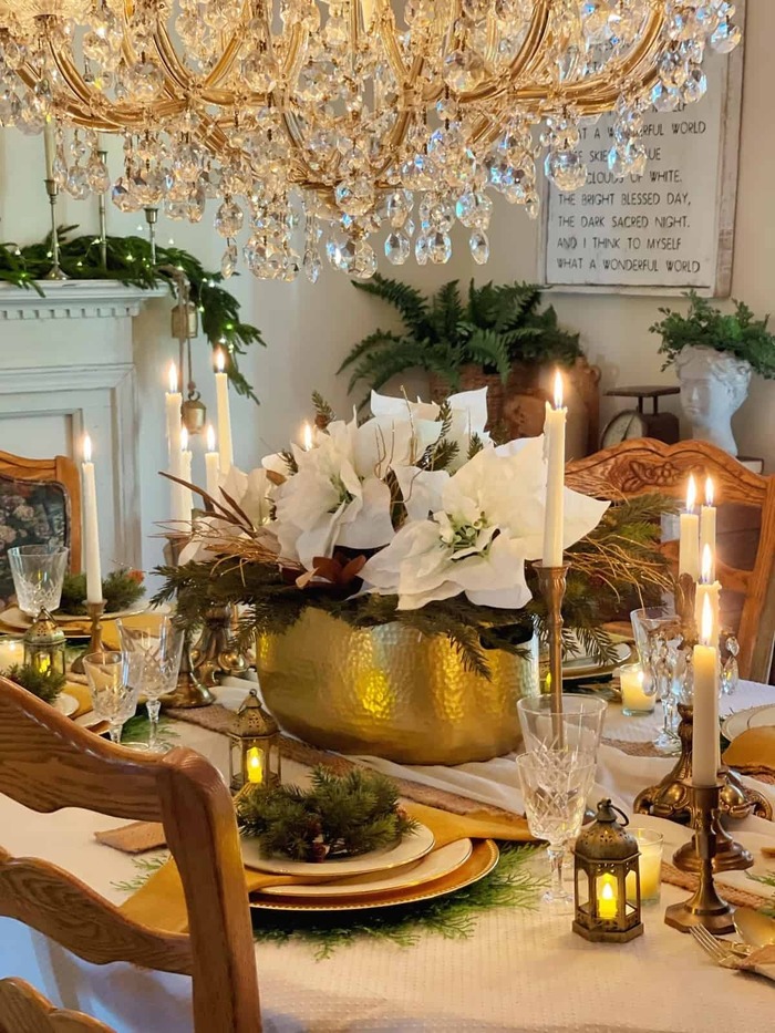 Metallic Vases - Christmas Decor Ideas 