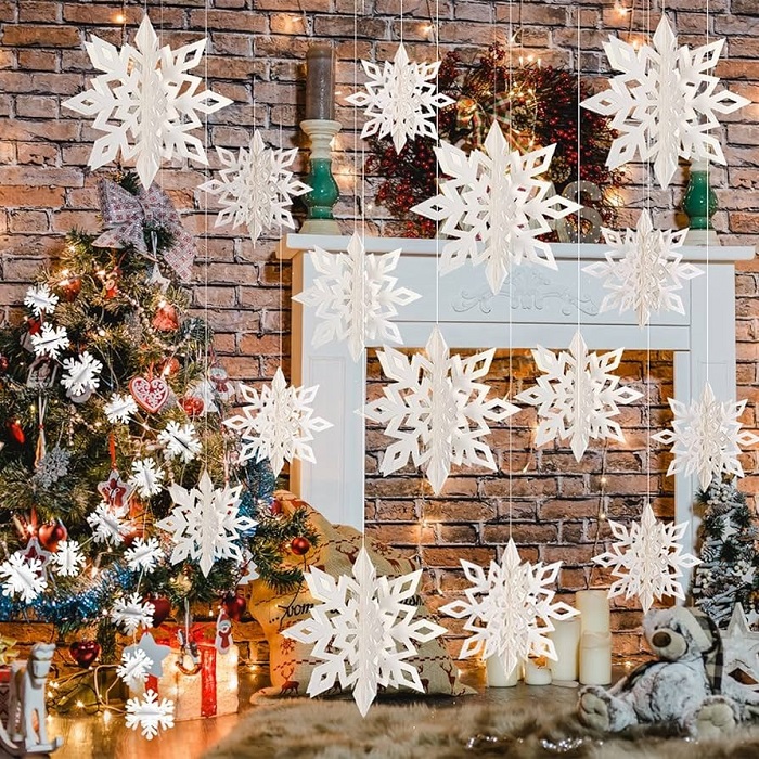 40+ Best Christmas Table Decorations for Your Holiday Dinner Parties   Christmas table decorations, White christmas decor, Winter wonderland  christmas