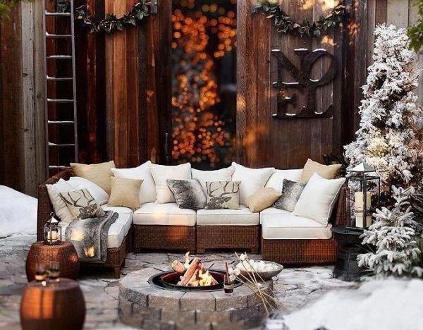 Christmas decorations for outdoors Keep It Cozy