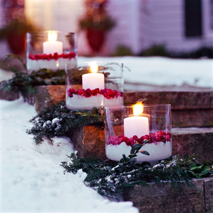 outdoor Christmas decorations ideas Cranberry Luminarias 