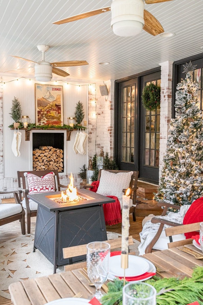 Christmas Decorations For Outdoors Cozy Front Porch 