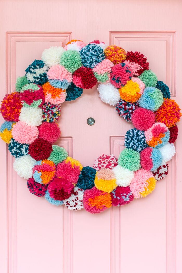 Christmas Decorating Ideas Outside Diy Pom-Pom Wreath 