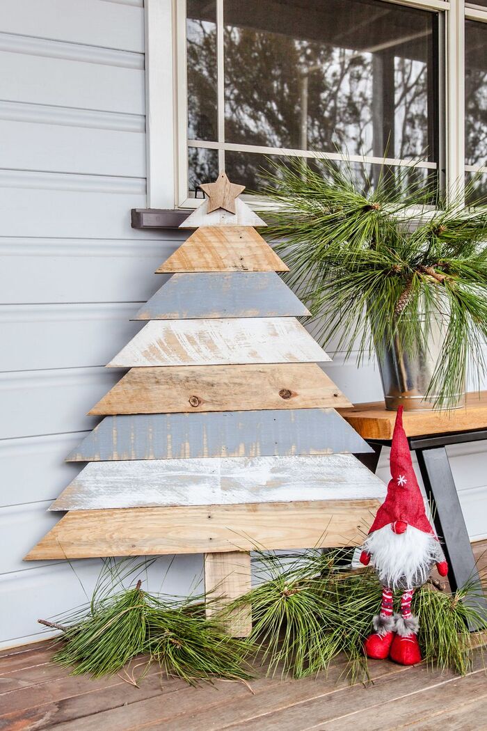 Christmas decorations for outdoors DIY Pallet Tree