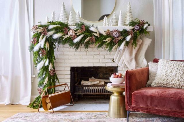 35 Christmas Tablescape Ideas for 2023