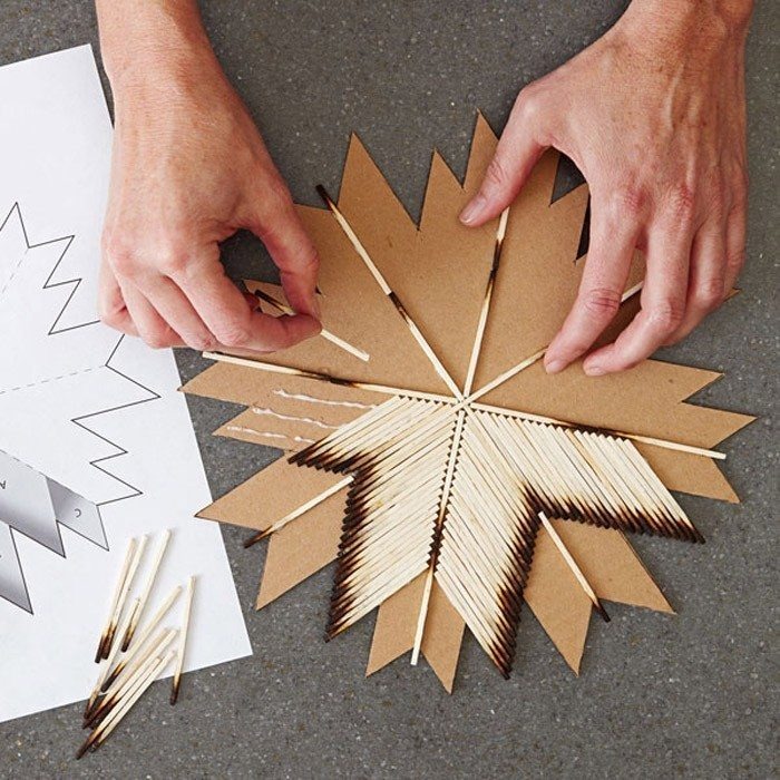Star Matchstick Ornaments are quickly DIY Christmas ornaments