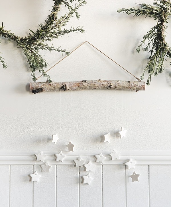 rustic DIY Christmas decorations - Tiny Star Wall Hanging: Subtle Sparkle
