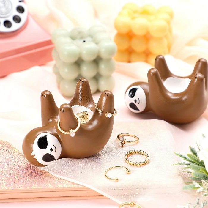 Funny Sloth Ring Holder: funny gifts for wife