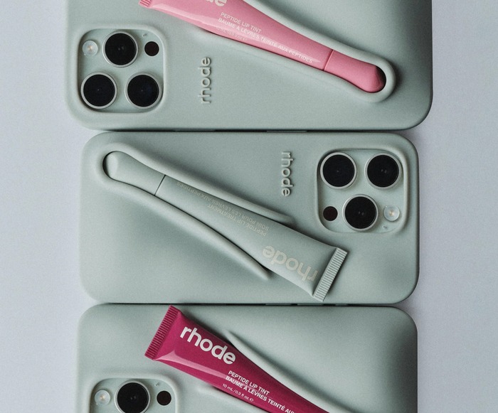 Phone Cases Are Gifts For Female Coworkers