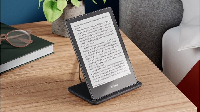 Kindle Paperwhite: Cool Gadget Gifts For Guys
